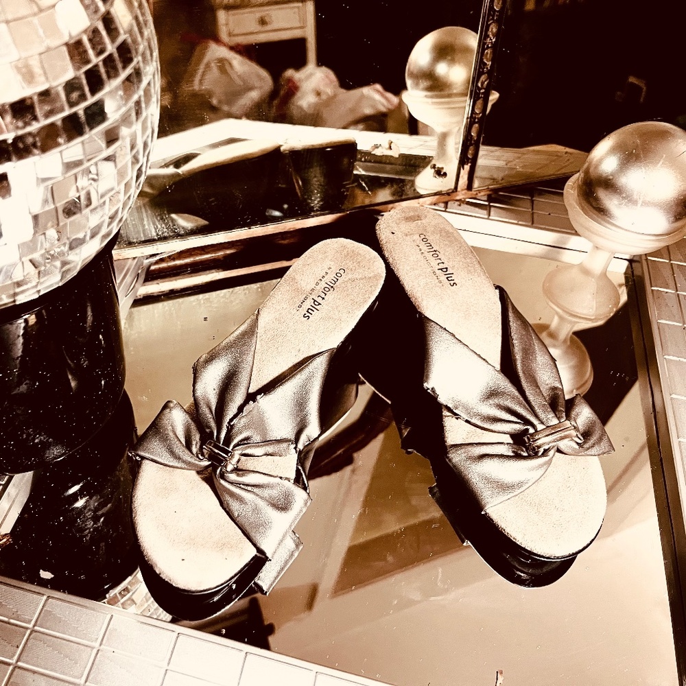 Silver mule wedge slippers